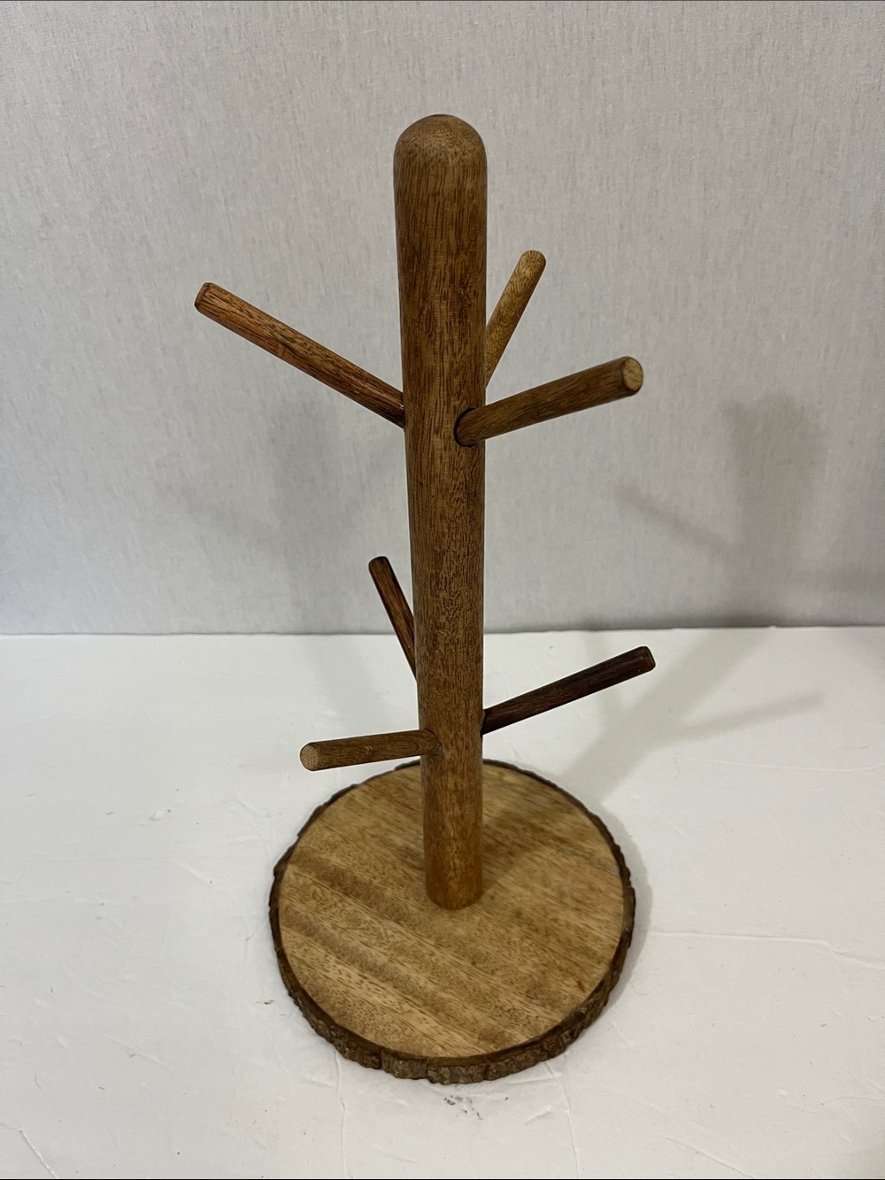 NWT Wooden Tree Mug and Cup Holder - Brown